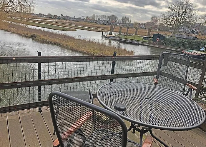 By The Water Vakantiehuis *